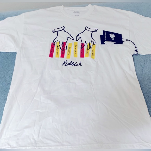 Publish White Shirt with Fingers playing Piano XL - Picture 1 of 5
